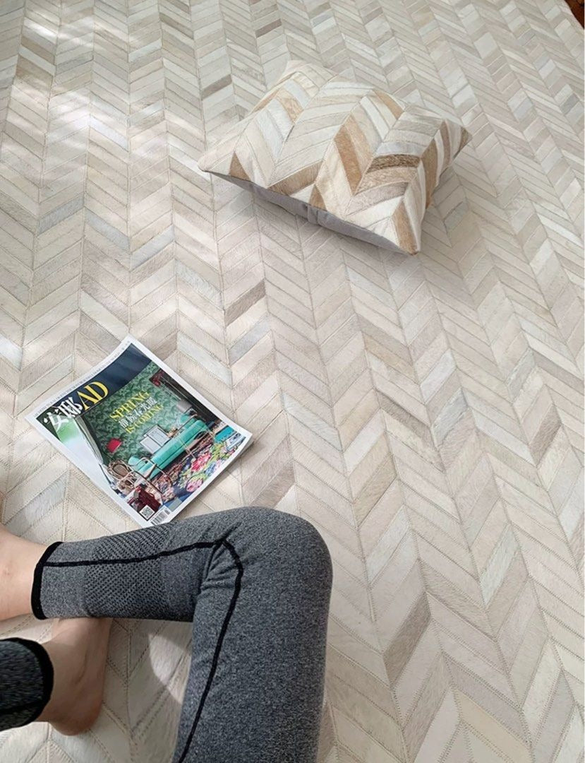 RABASTAN Modern Cowhide Leather Rug