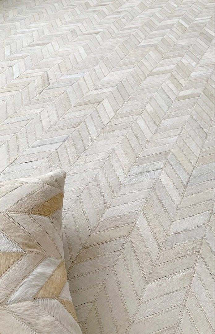RABASTAN Modern Cowhide Leather Rug