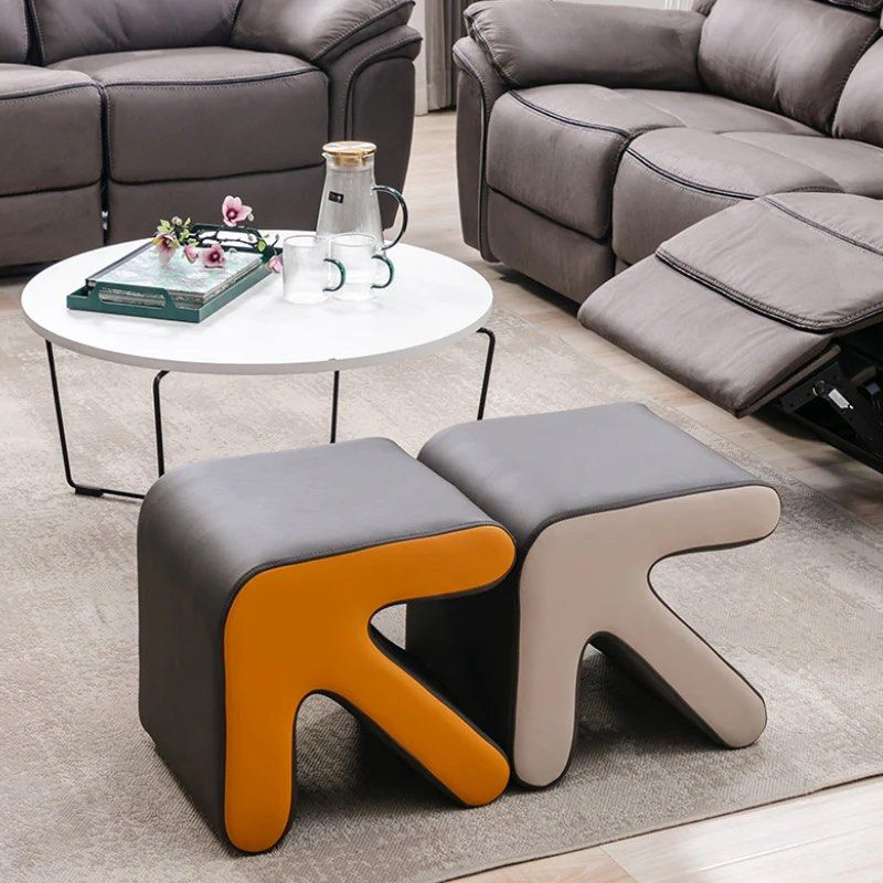ENRICO Arrow Ottoman