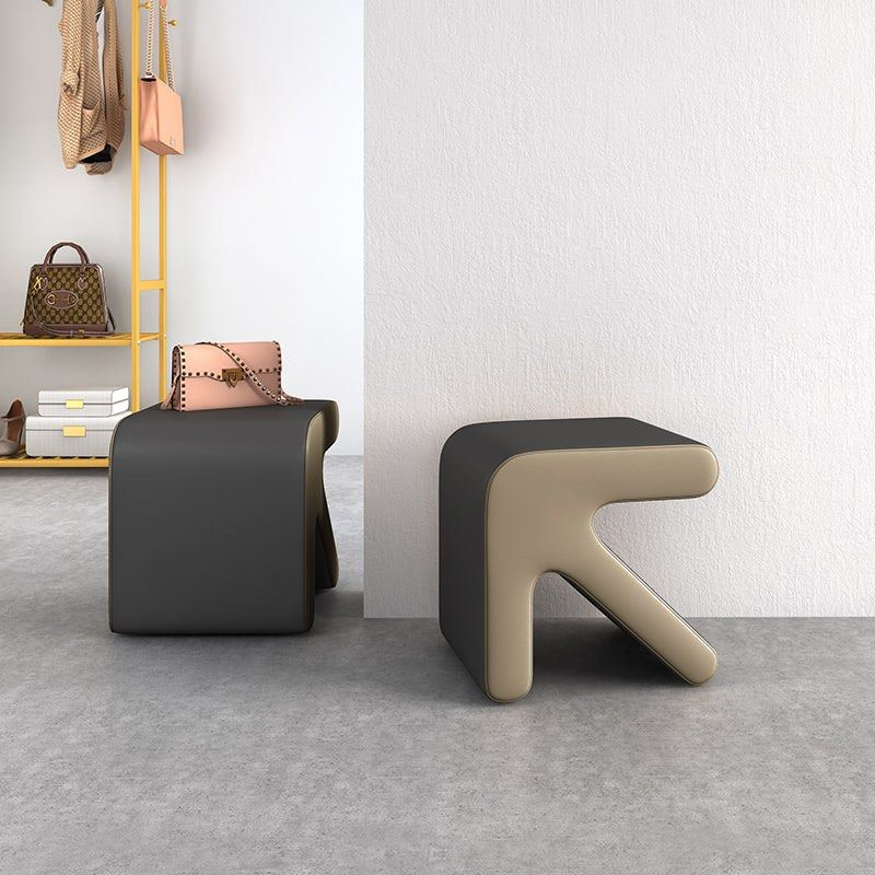 ENRICO Arrow Ottoman