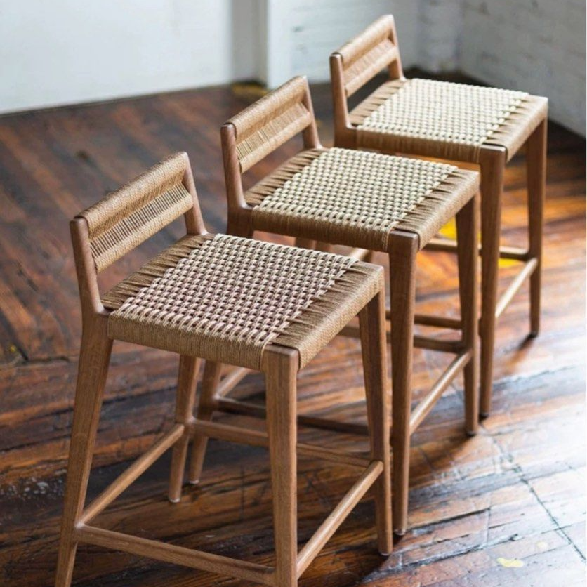 ESTERO Rustic Rattan Bar Stool
