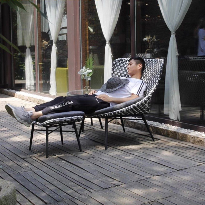 KENDA Modern Outdoor Chair With Footrest