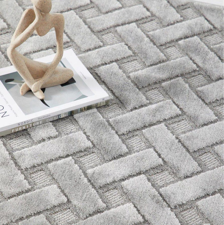 LUTHIEN Modern Wool Rug