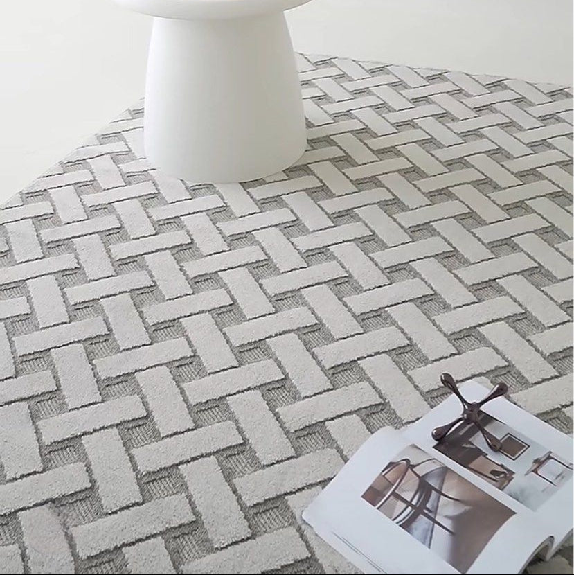 LUTHIEN Modern Wool Rug