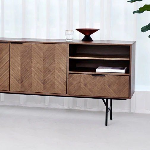 TIGNAE TV Stand