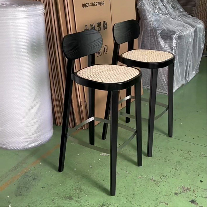 VERO Modern Bar Stool