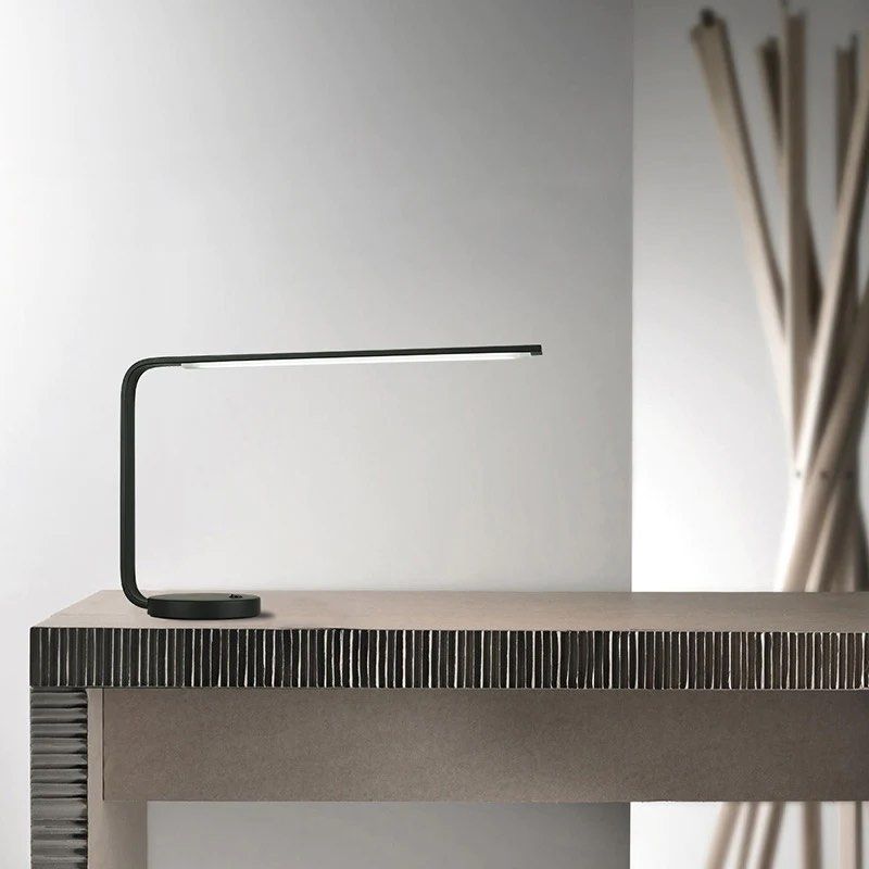 TUMBLER Desk Lamp
