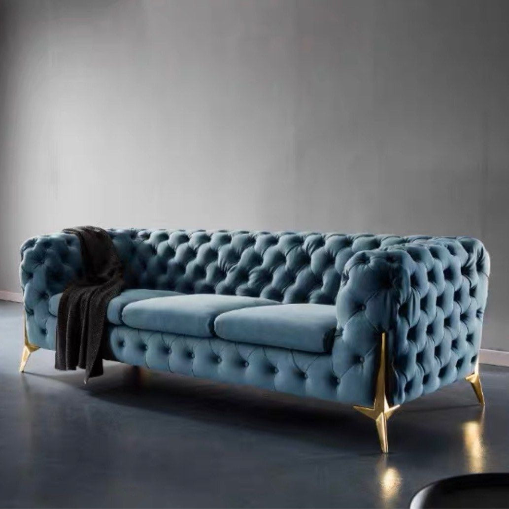 ALVERIS Luxurious Chesterfield Sofa