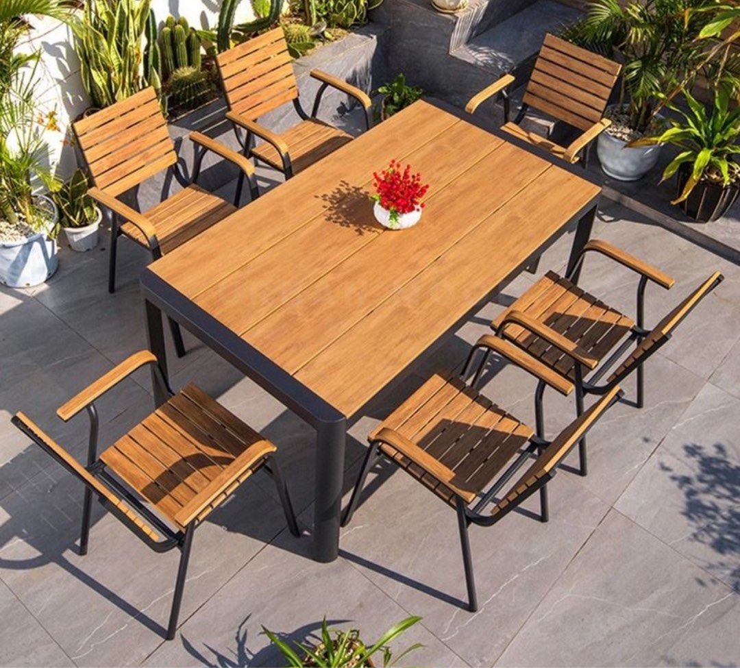 VIKTOR Modern Outdoor Table & Chairs