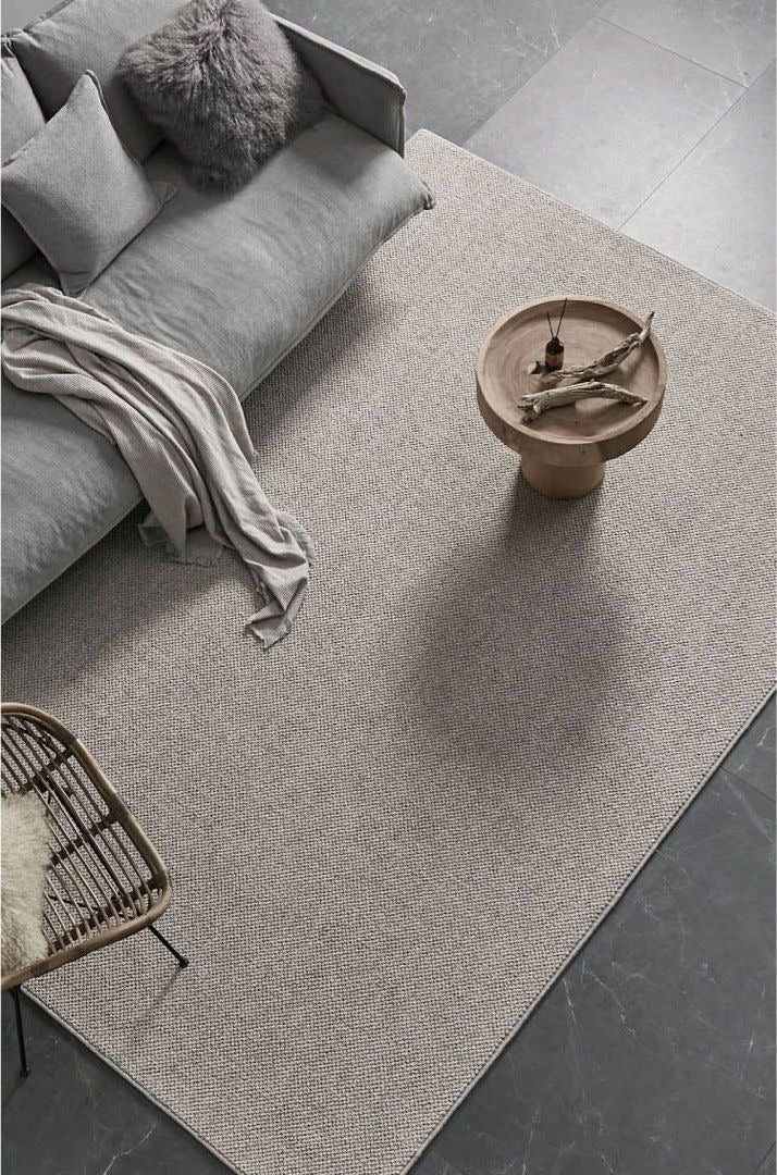 HOLMEN Rug