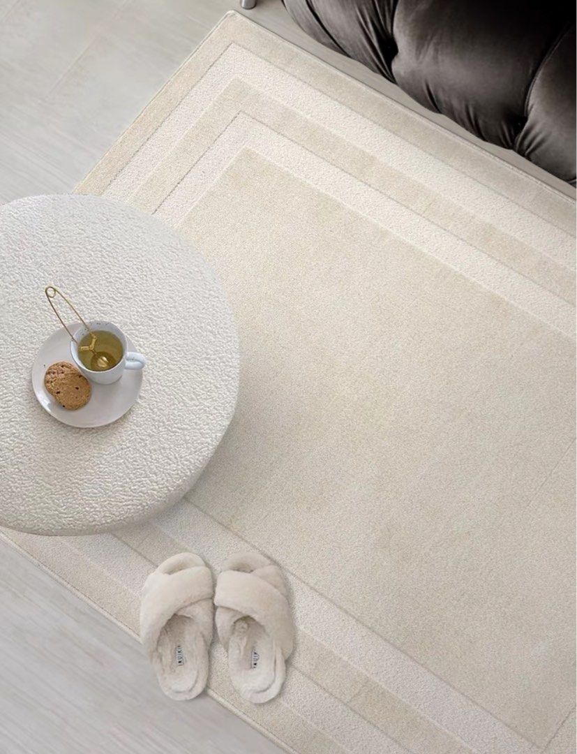 MOLLY Modern Soft Rug