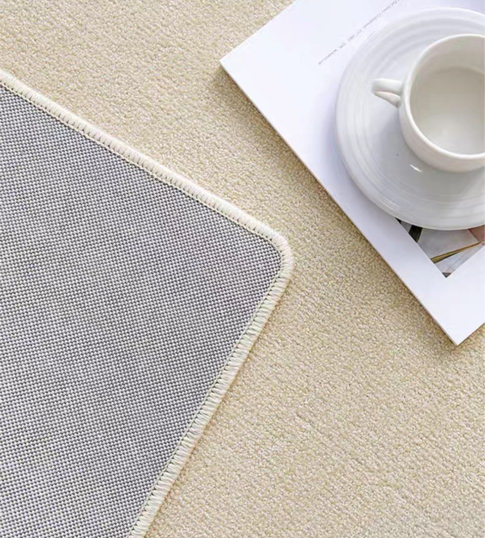 MOLLY Modern Soft Rug