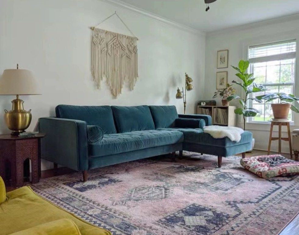 VANDELOR Classic Velvet Sofa