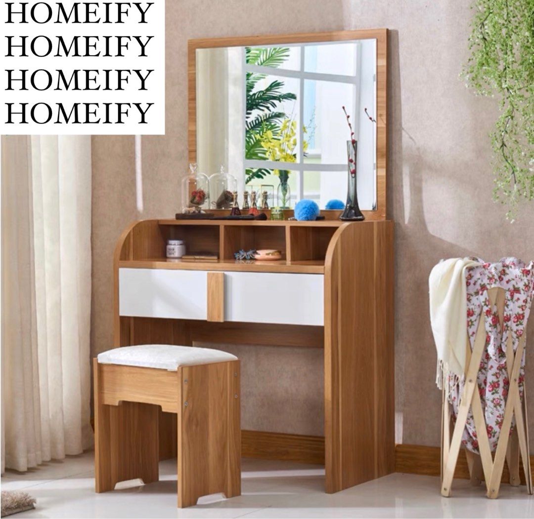 WYRA Modern Vanity Set